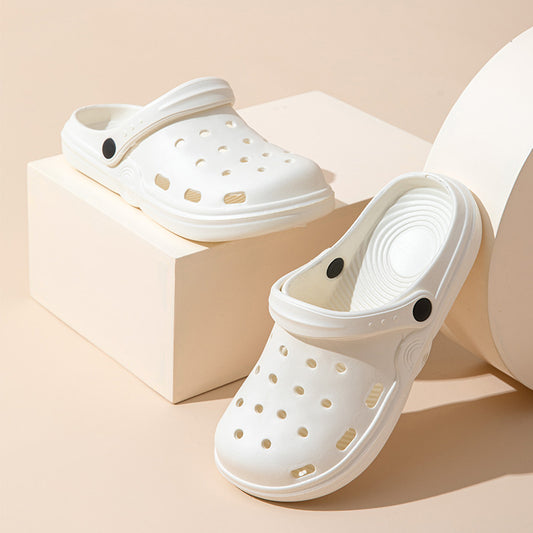 Chanclas crocs color blanco | Zuecos sanitarios | La Chanclería